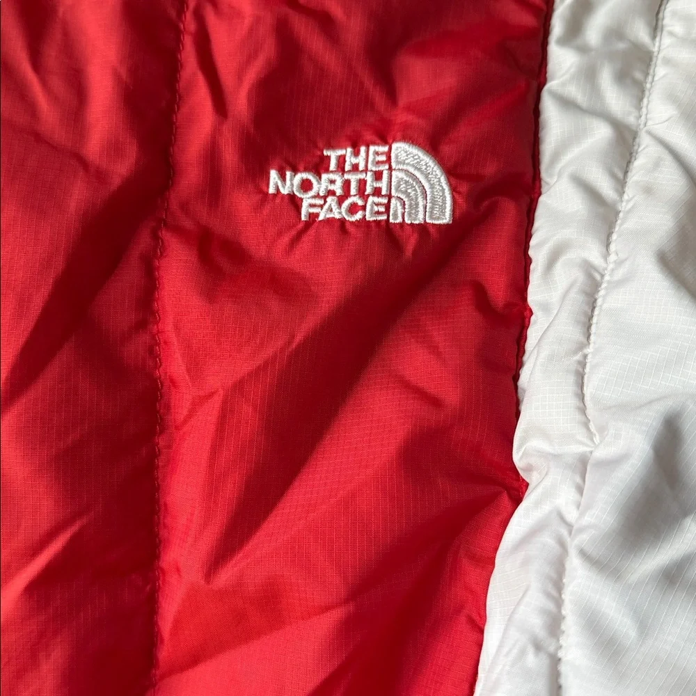 The North Face Red and White Women Zip-Up Jacket - size M - Picture 7 of 8